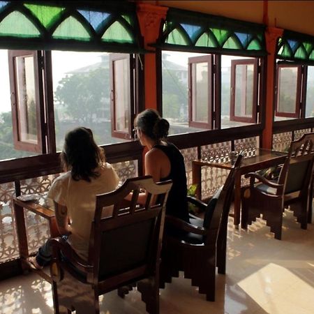 Sahi River View Guest House فاراناسي المظهر الخارجي الصورة